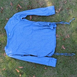 Women's large blue avia long sleeve shirt